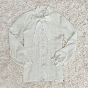 Vintage 1970’s/80’s Eyelet Lace Blouse